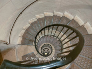 The 284 steps of the spiral staircase in the Arc de Triomphe