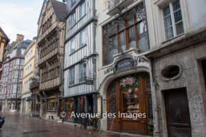 shops in old Rouen