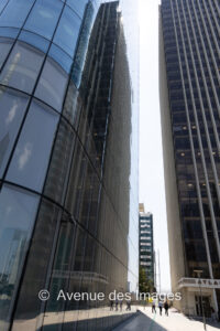 People walking between towers at La Défense